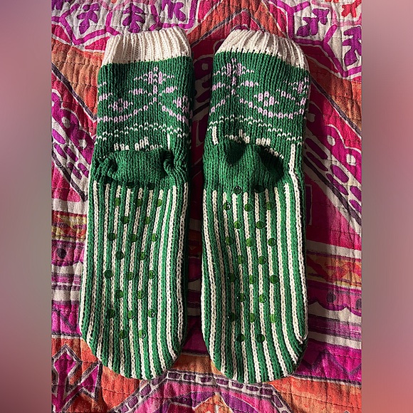 Free People Snowflake Slipper Socks NWOT - Picture 3 of 5